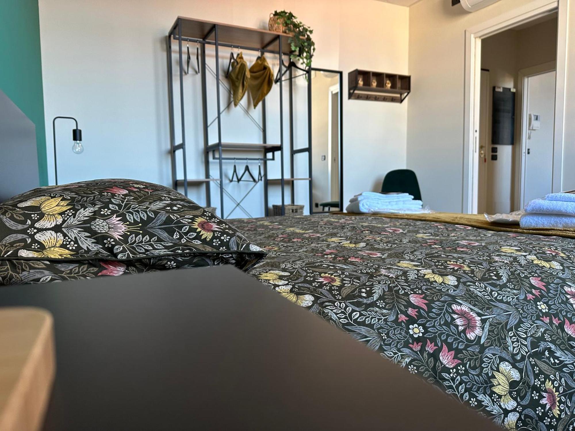 Jungalow Suite Бари Экстерьер фото